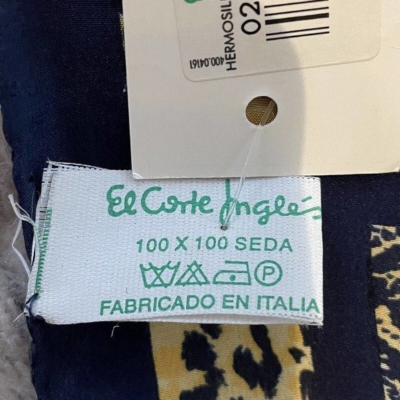 NWT EL CORTE INGLESE Silk Square Scarf 19 X 19 Vintage Animal Print Blue… - Picture 6 of 7